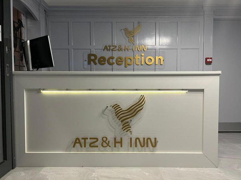 Atz&H Inn Luton  Dış mekan fotoğraf
