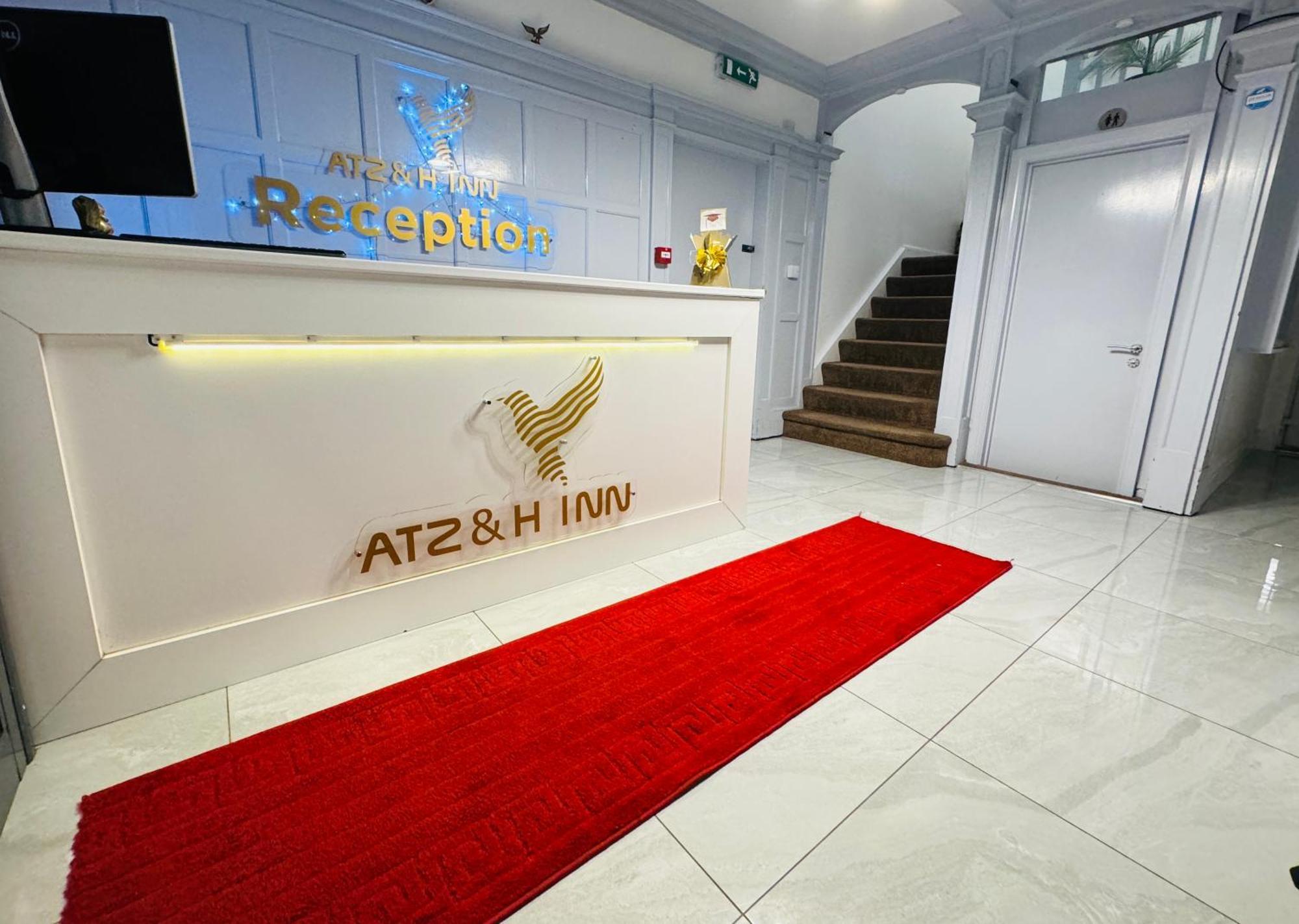 Atz&H Inn Luton  Dış mekan fotoğraf